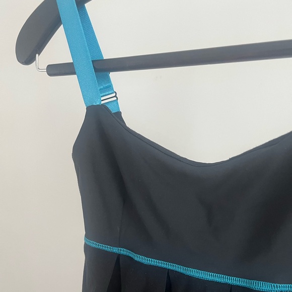 Lululemon Babydoll Fitness Tank - Picture 2 of 9